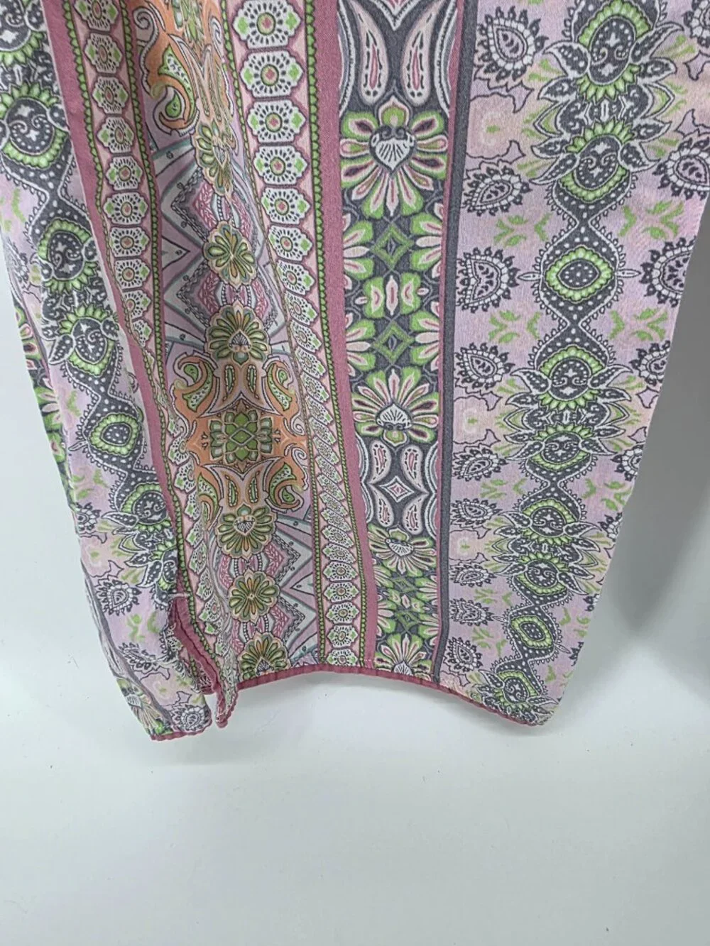 Victoria's Secret Pajama Set Pink Top &‎ Floral Capri Pants – Size S